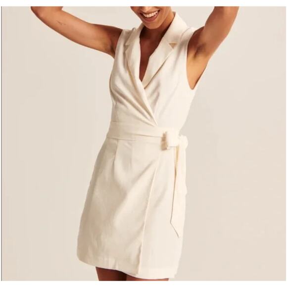 Abercrombie & Fitch Dresses & Skirts - Abercrombie Wrap-Front Blazer Mini Dress Cream old Money Women's S New